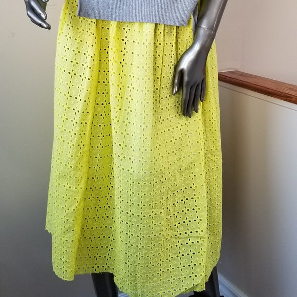 One Piece Grey Knit Top with Yellow Skirt - Picture 5 of 5